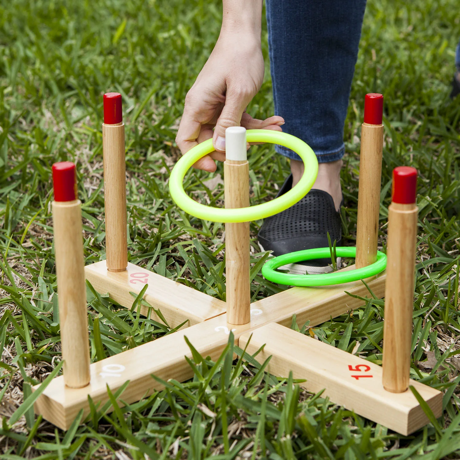 Champion Sports Classic Wooden Ring Toss Game Set - Image 4