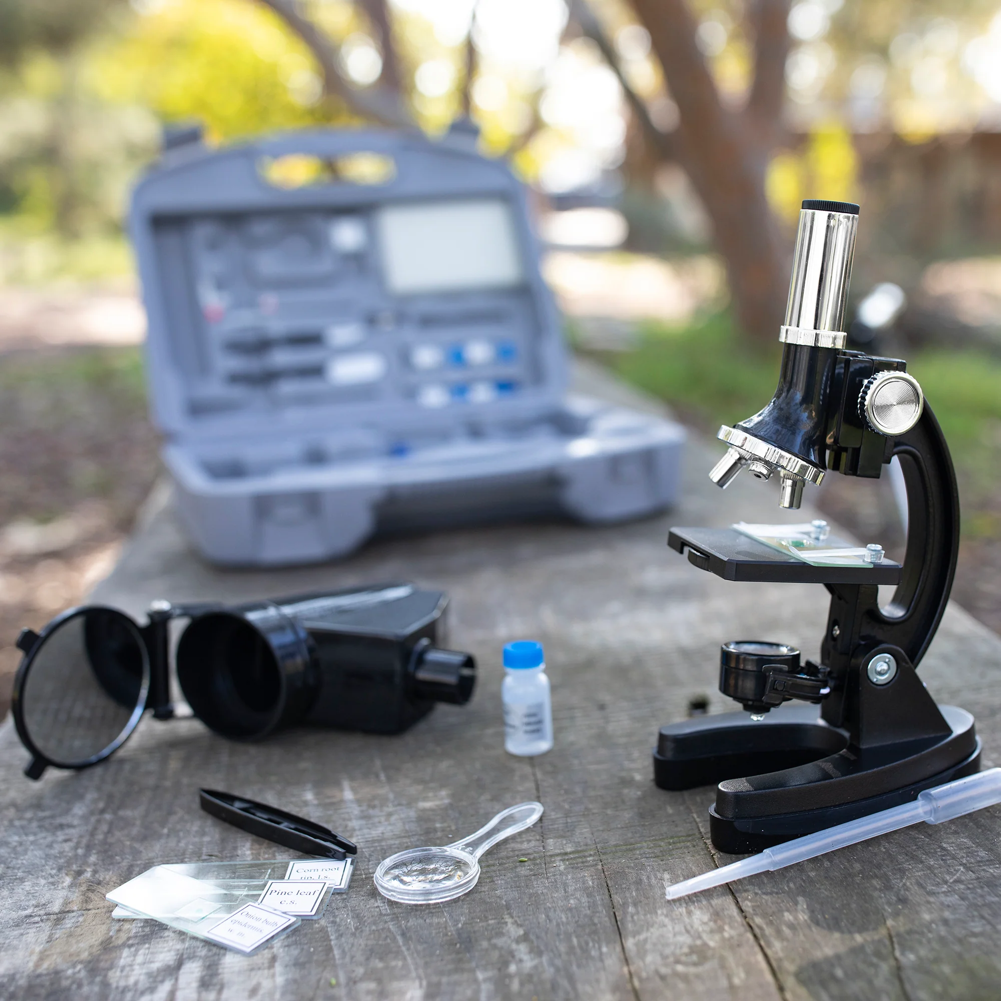 Educational Insights GeoSafari MicroPro 95-Piece Microscope Set - Image 3