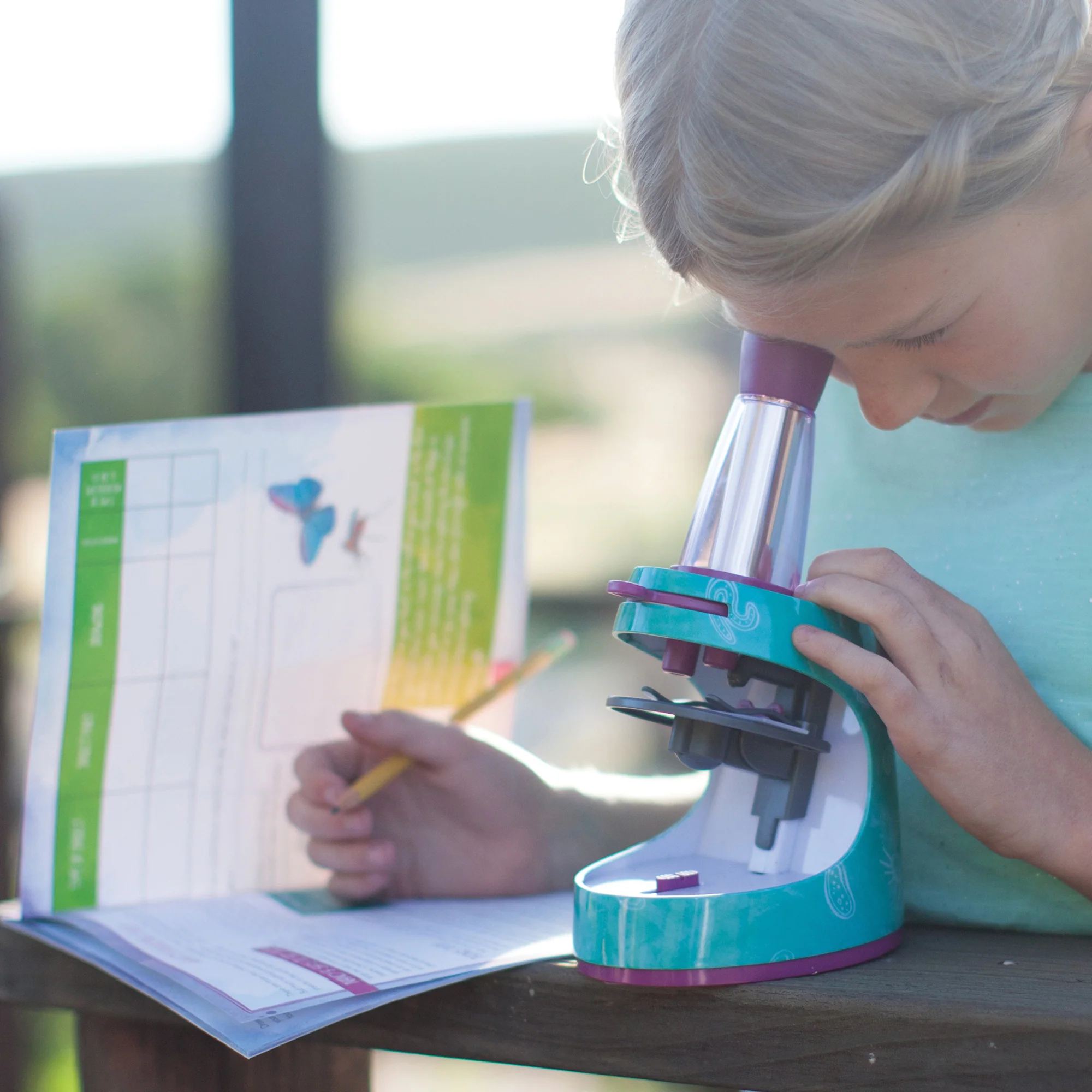 Educational Insights Nancy B's Science Club Microscope & Activity Journal Kit - Image 4