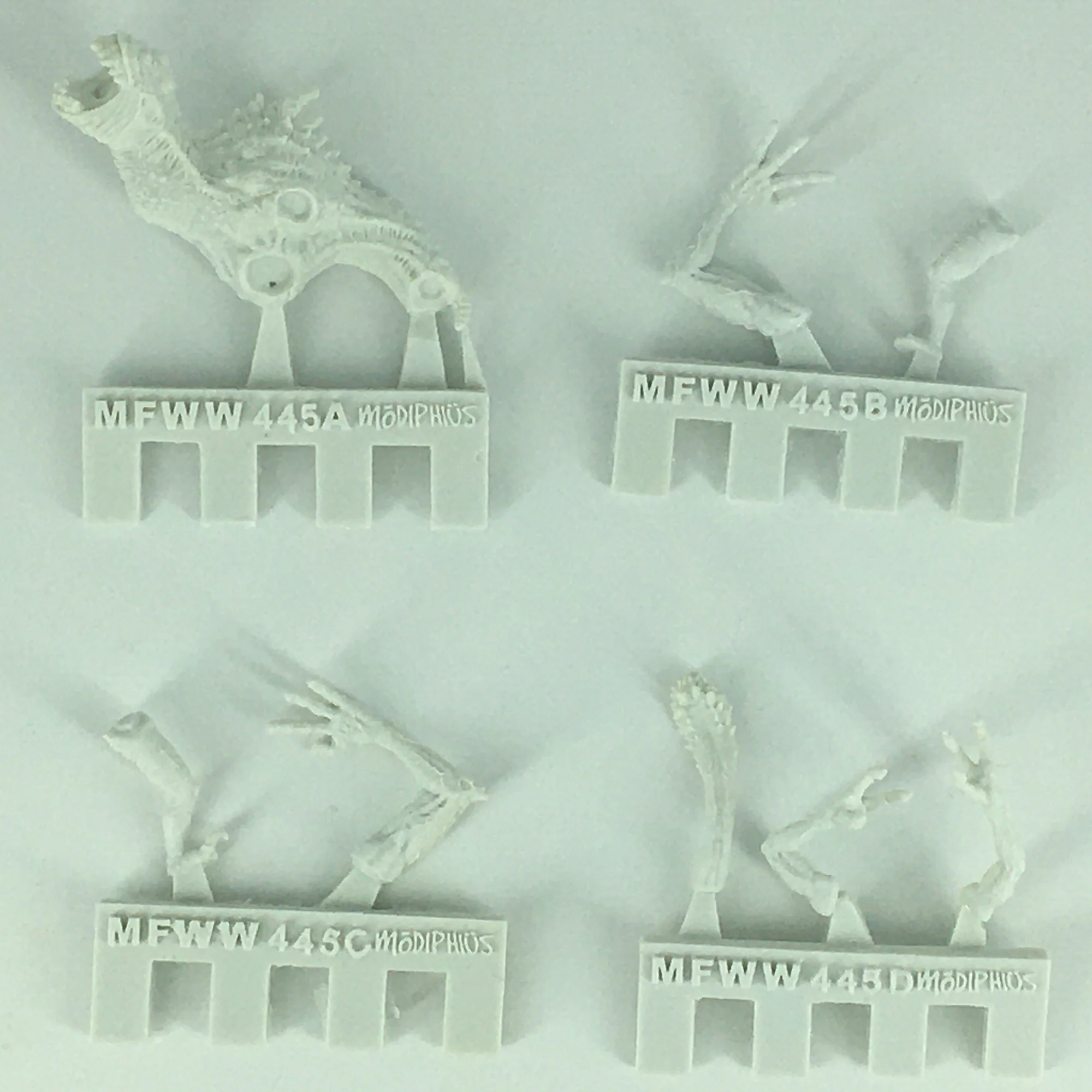 Fallout Miniatures Cryptids Snallygasters 2-Pack 32mm Resin Figures - Image 4