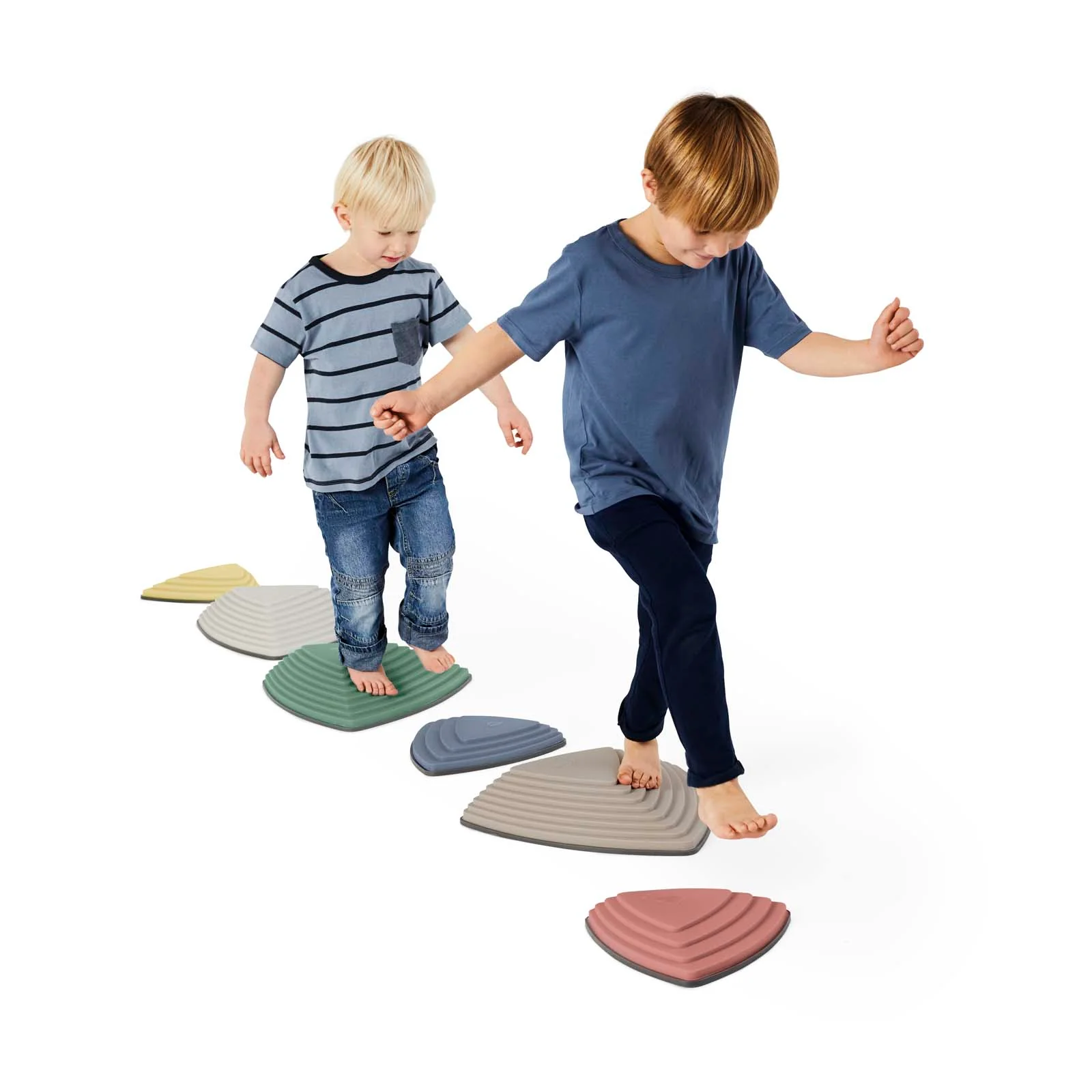GONGE River Stones Nordic – Stepping Adventure for All Ages - Image 3