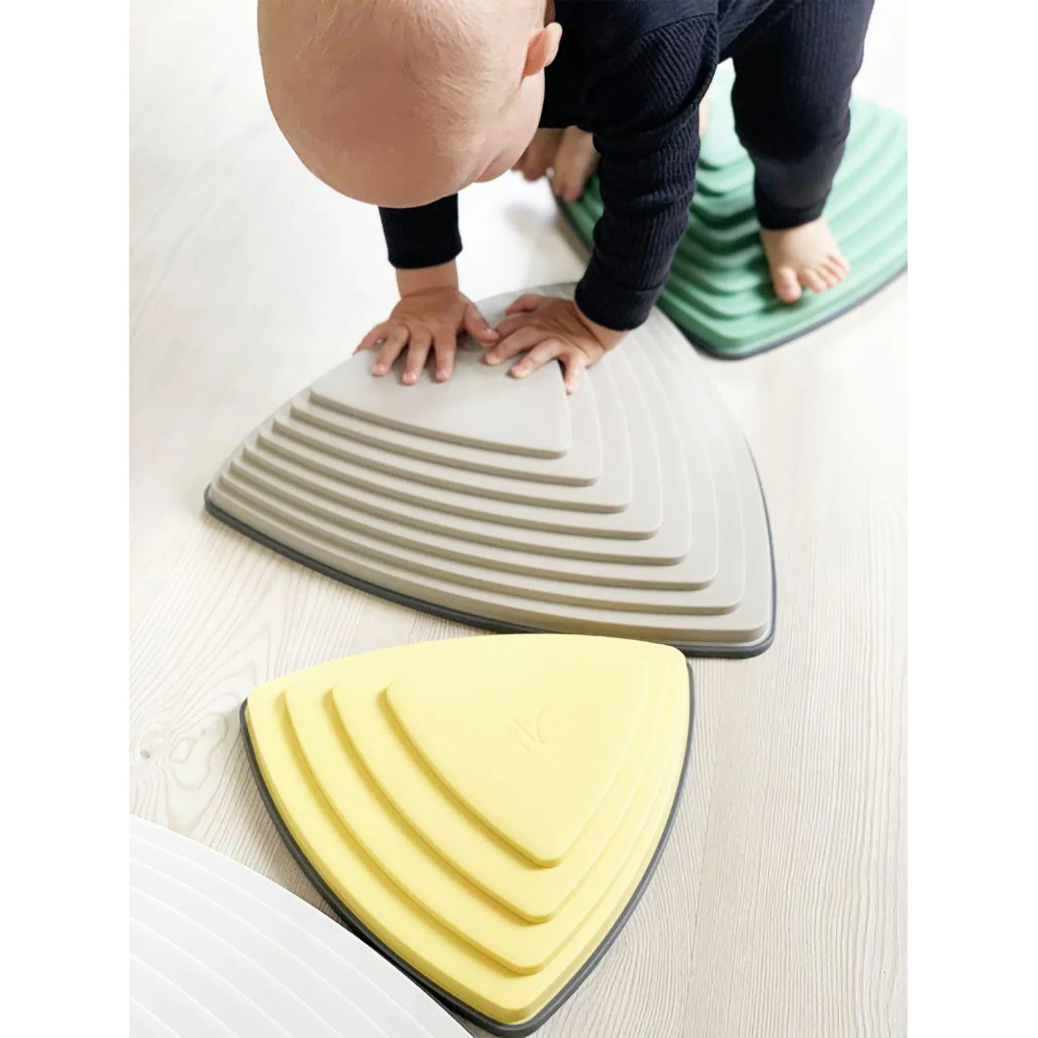 GONGE River Stones Nordic – Stepping Adventure for All Ages - Image 4