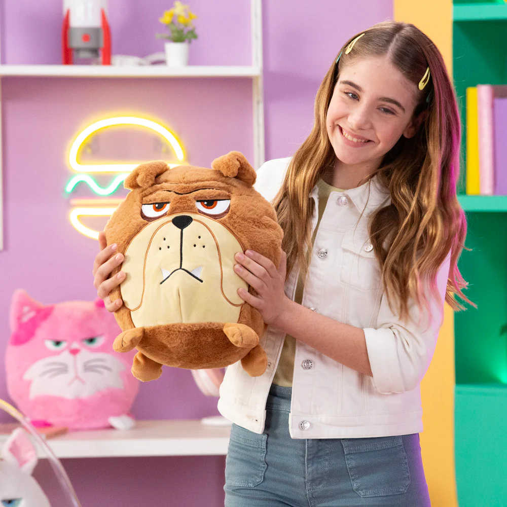 Hangry Petz Charlie Bulldog 12-inch Talking Plush - Brown - Image 4
