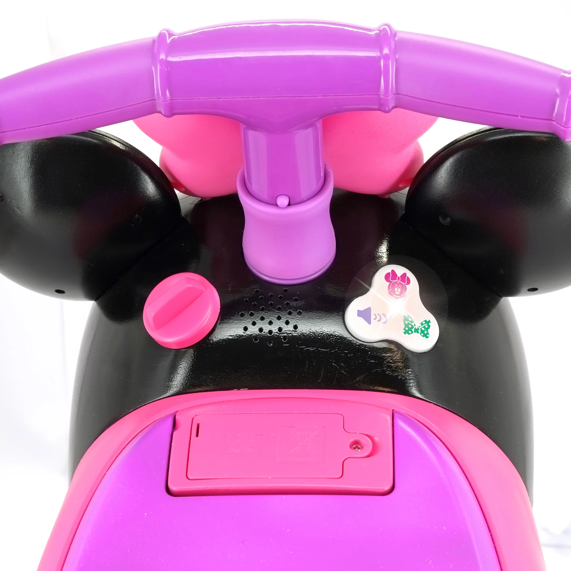 Kiddieland: Zoom Zoom Ride On - Minnie, Lights & Sounds, Disney Foot-To-Floor - Image 3