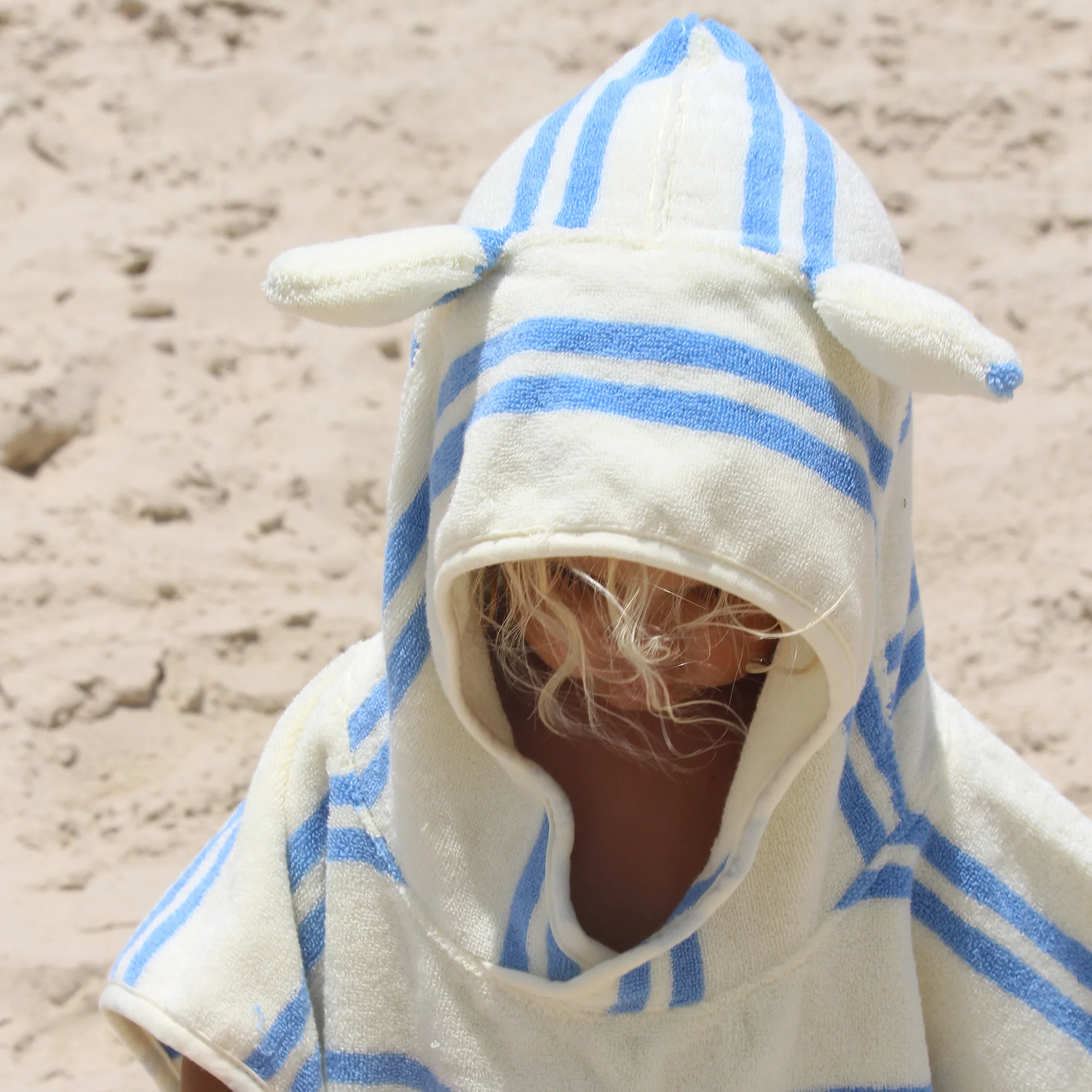 Sunnylife Sammy The Seagull Hooded Towel - Cotton Terry - Image 4