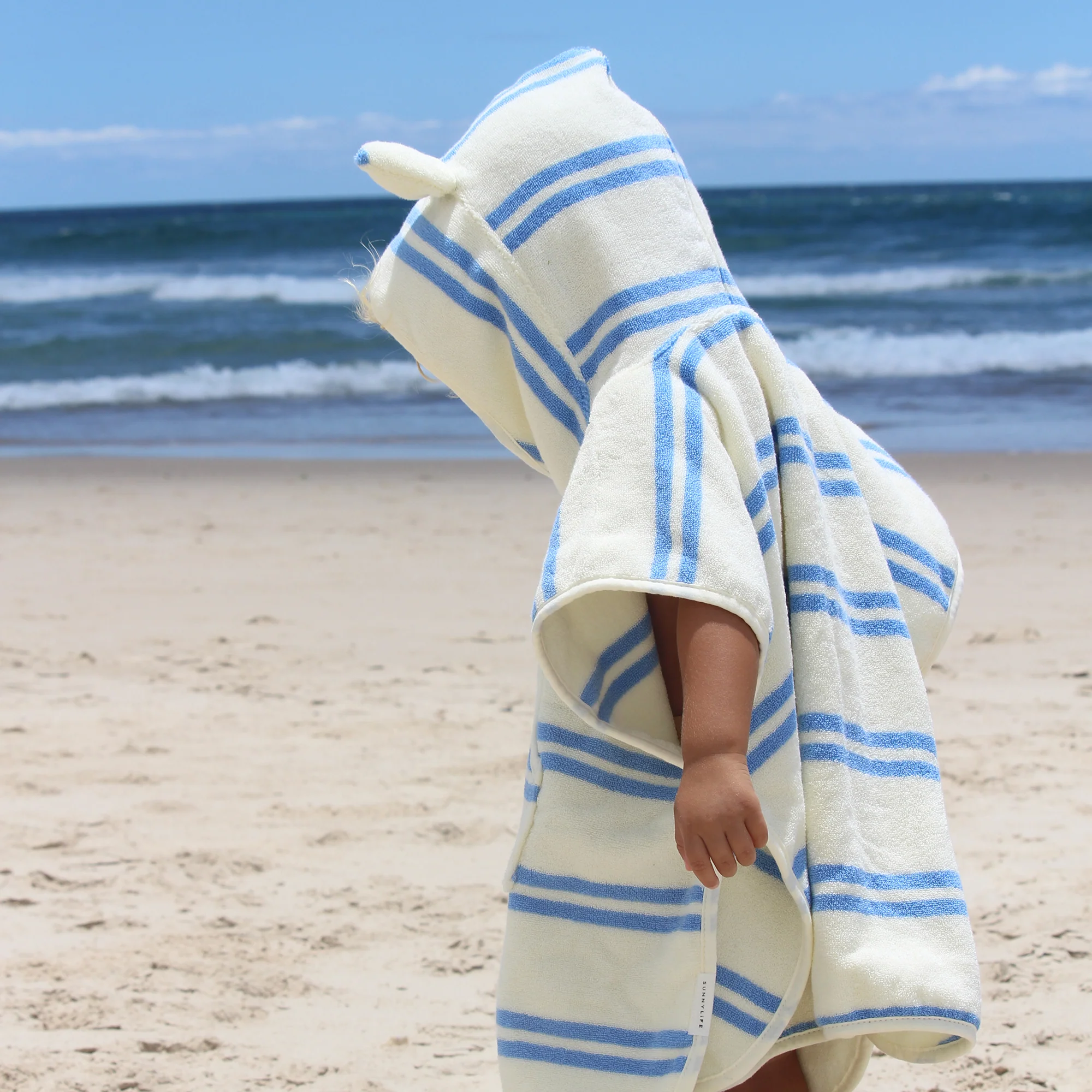 Sunnylife Sammy The Seagull Hooded Towel - Cotton Terry - Image 5