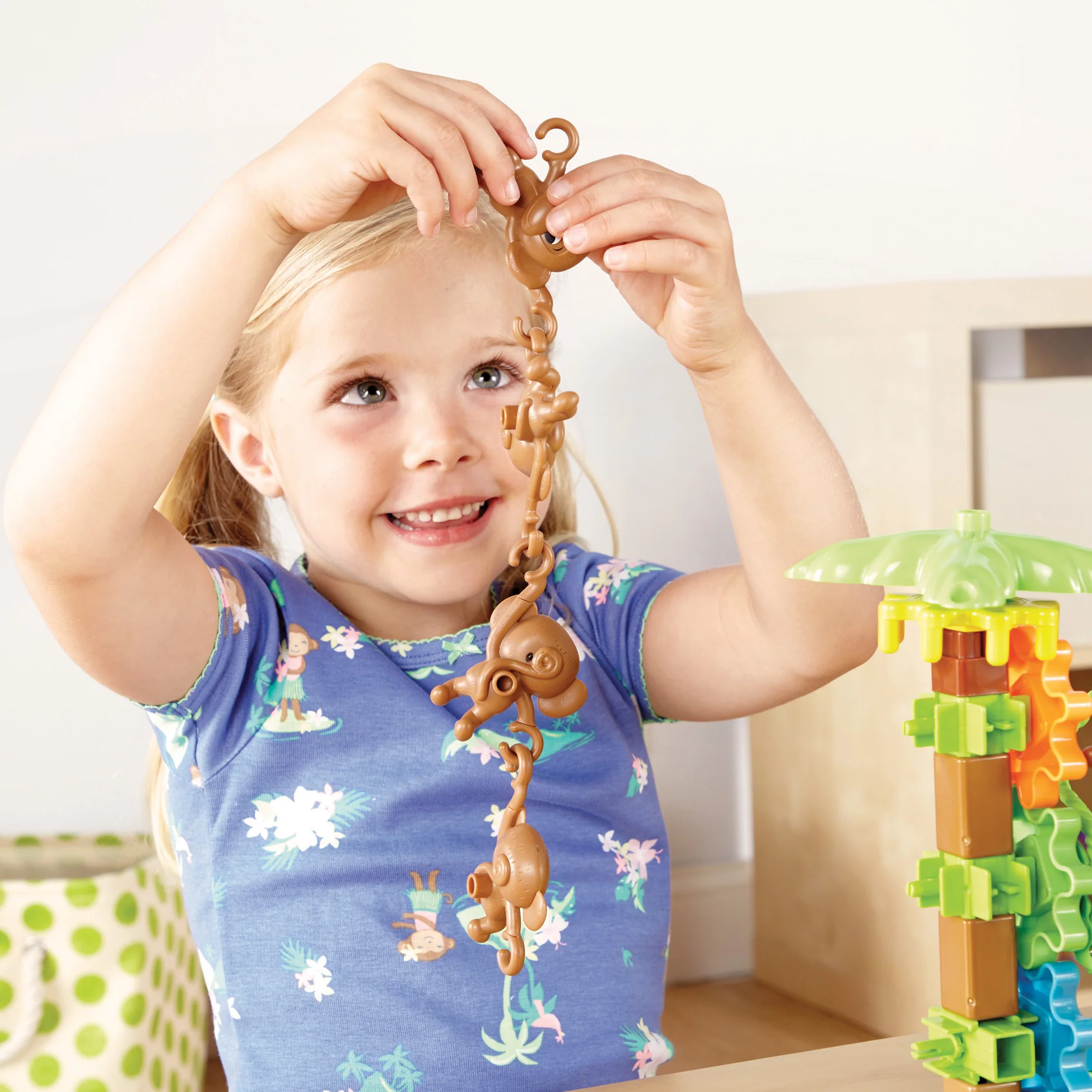 Learning Resources Gears! Gears! Gears! Movin' Monkeys 103-Piece Building Set - Image 3