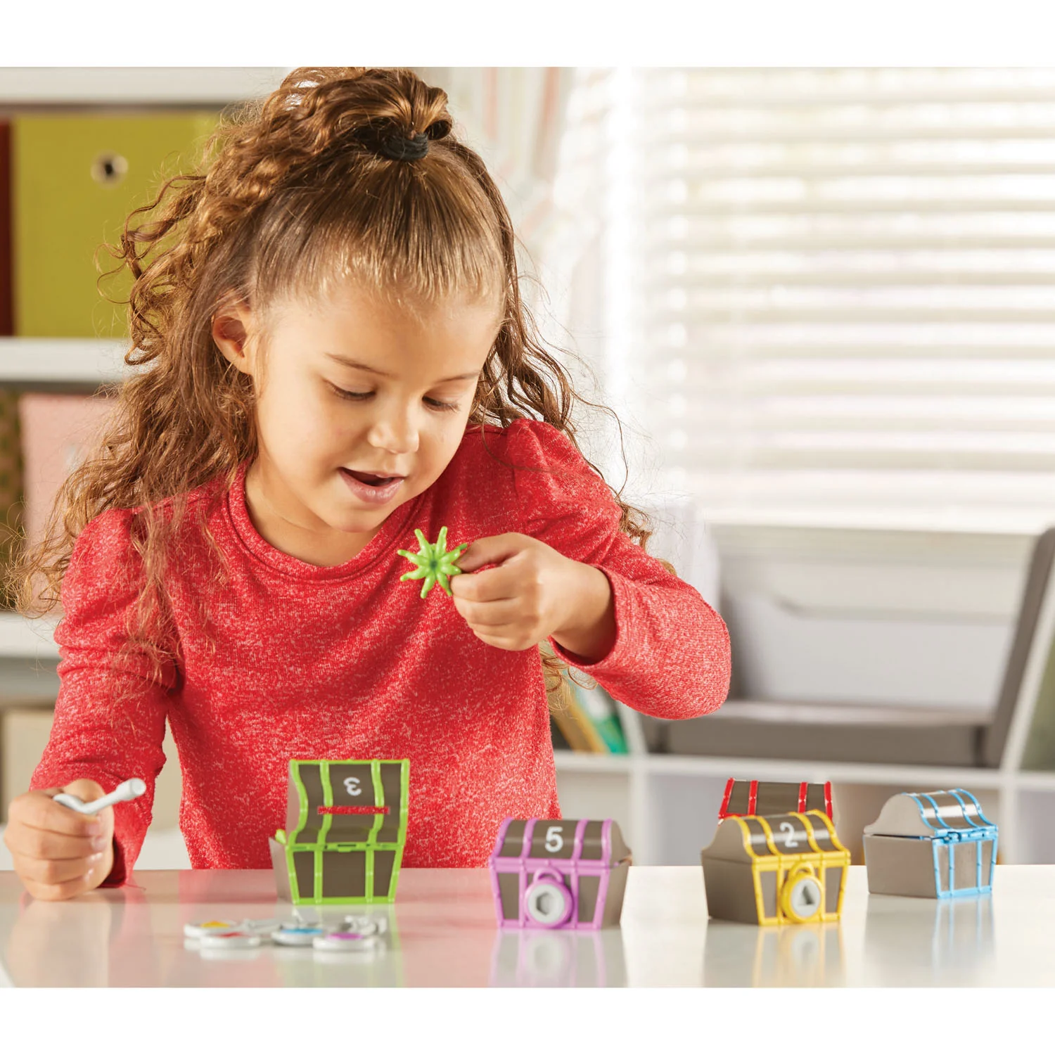 Learning Resources Sorting Surprise Treasure Chests - Color & Shape Discovery - Image 3