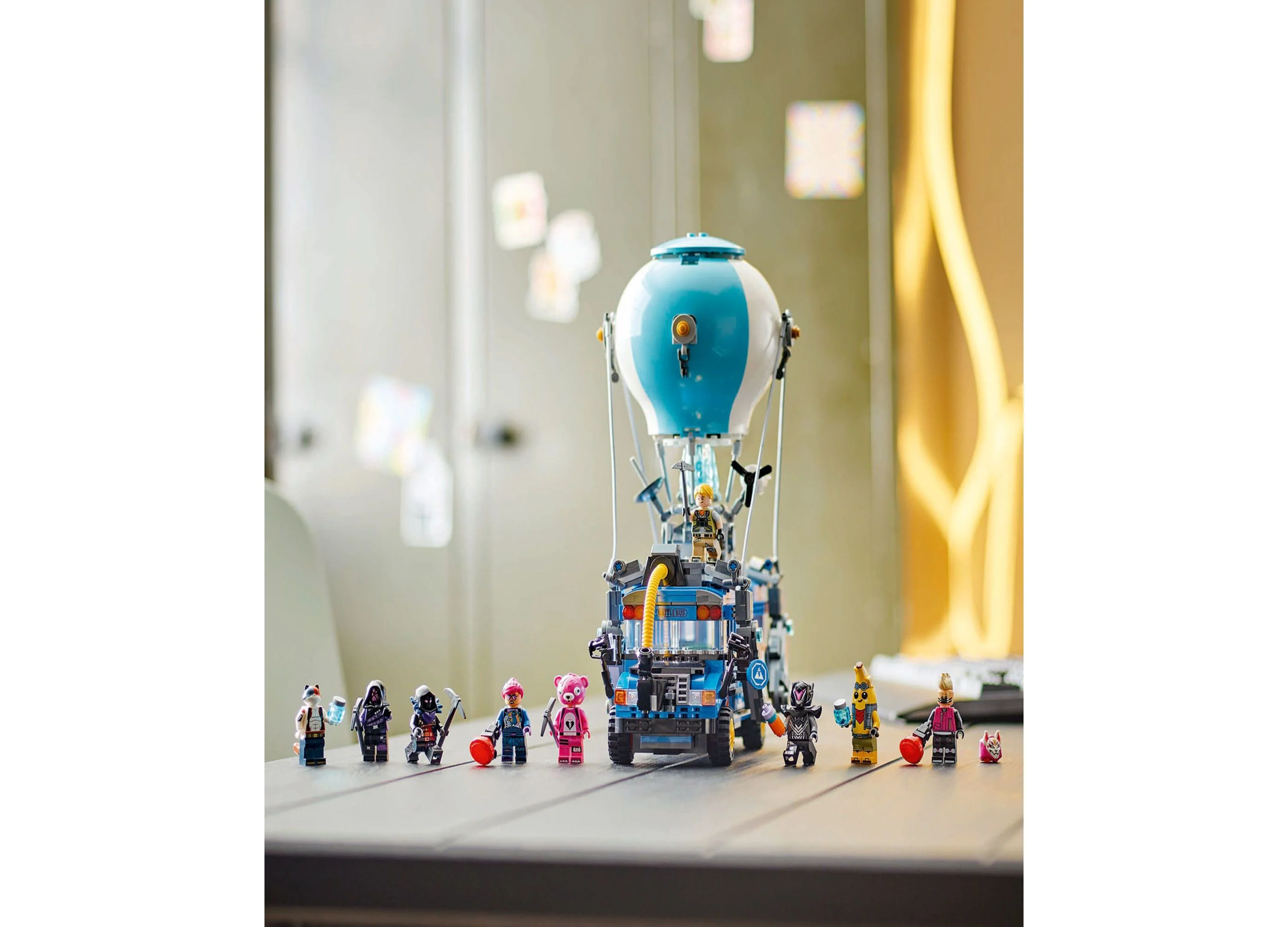 LEGO Fortnite Battle Bus Building Set With 9 Minifigures - Image 4