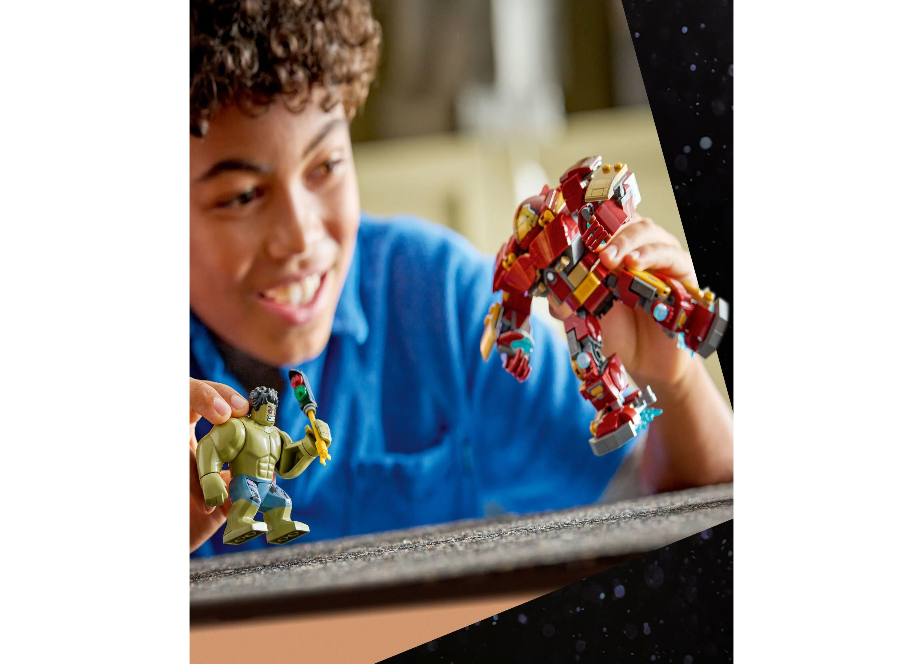 LEGO Marvel Epic Battle: Hulkbuster vs. The Hulk Set 76343 - 413 Pieces - Image 6