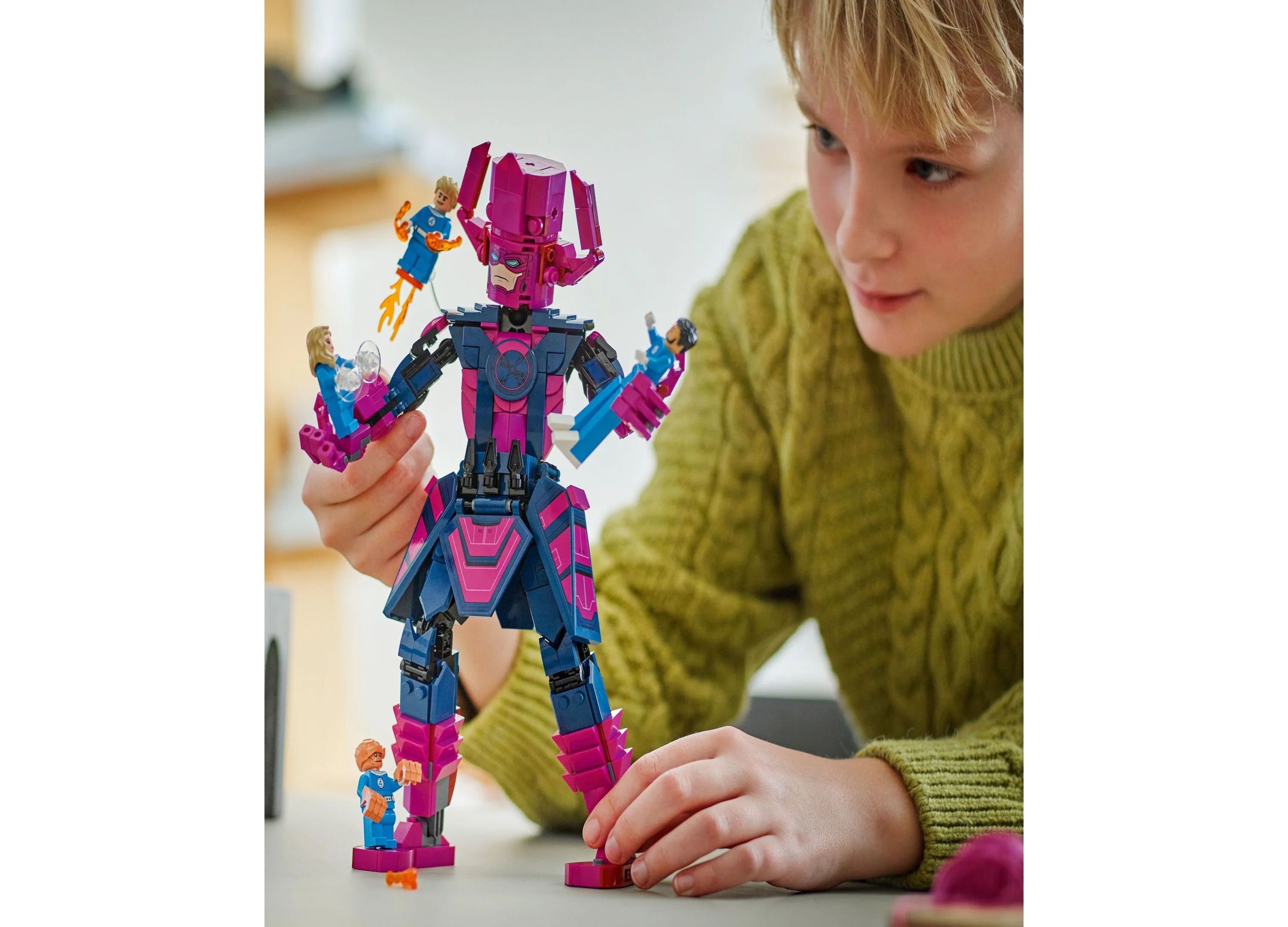 LEGO Marvel Fantastic Four Galactus Construction Set 76316 - 427 Pieces - Image 7