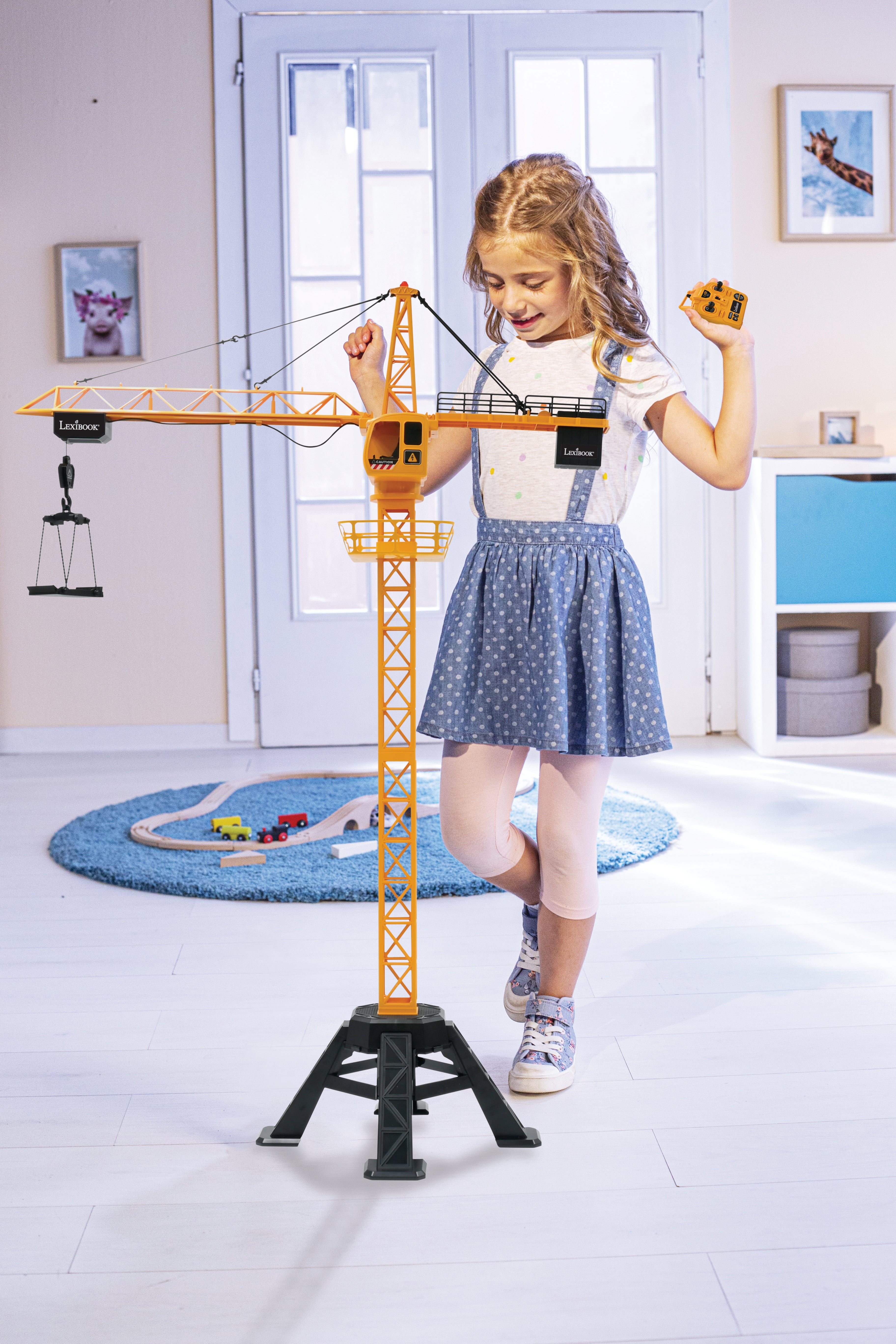 LEXIBOOK CROSSLANDER® PRO TOWER CRANE - Get busy on the building site with this large remote-controlled crane featuring dynamics sounds and effects! - Image 8