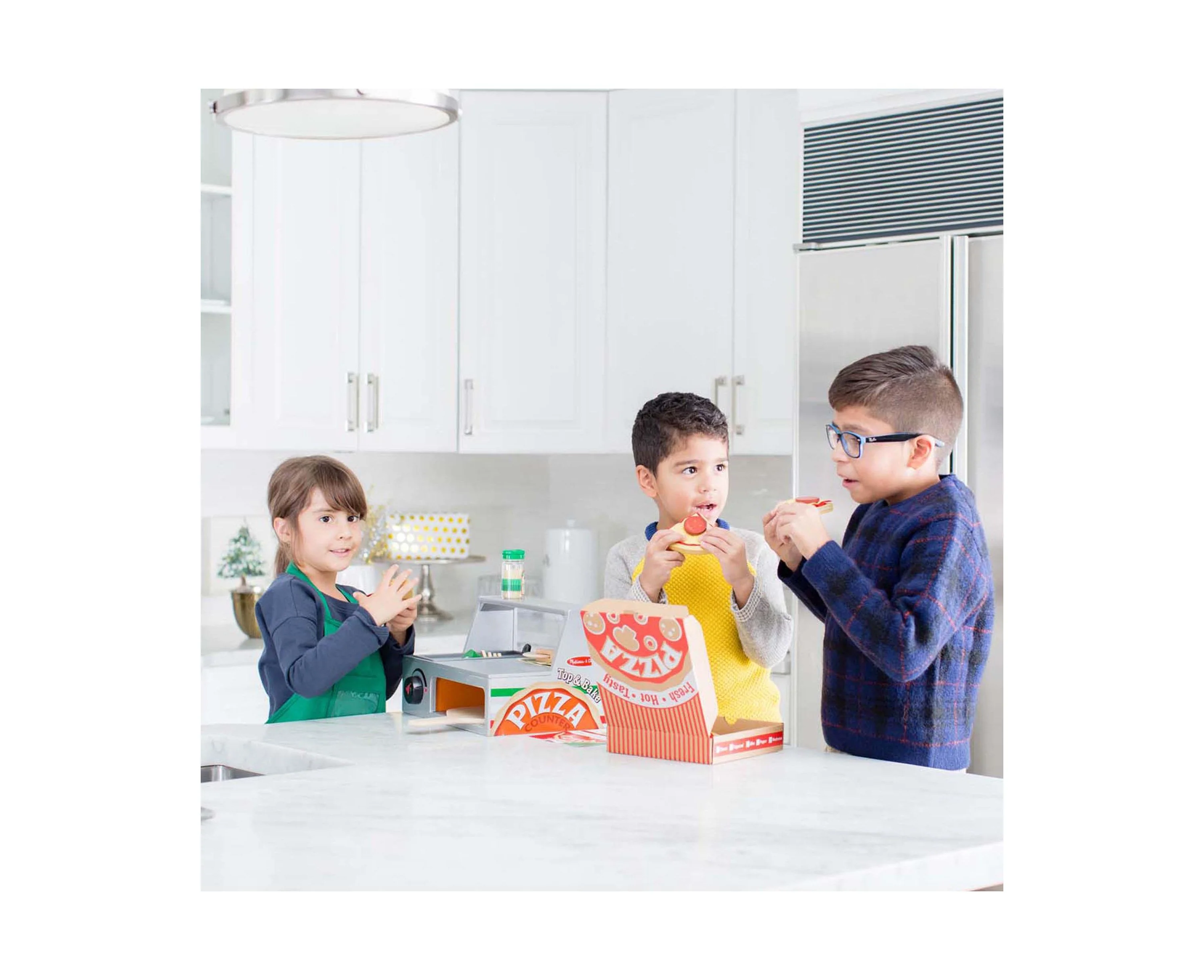 Melissa & Doug Top & Bake Wooden Pizza Counter Play Set - 41 Pieces - Image 2