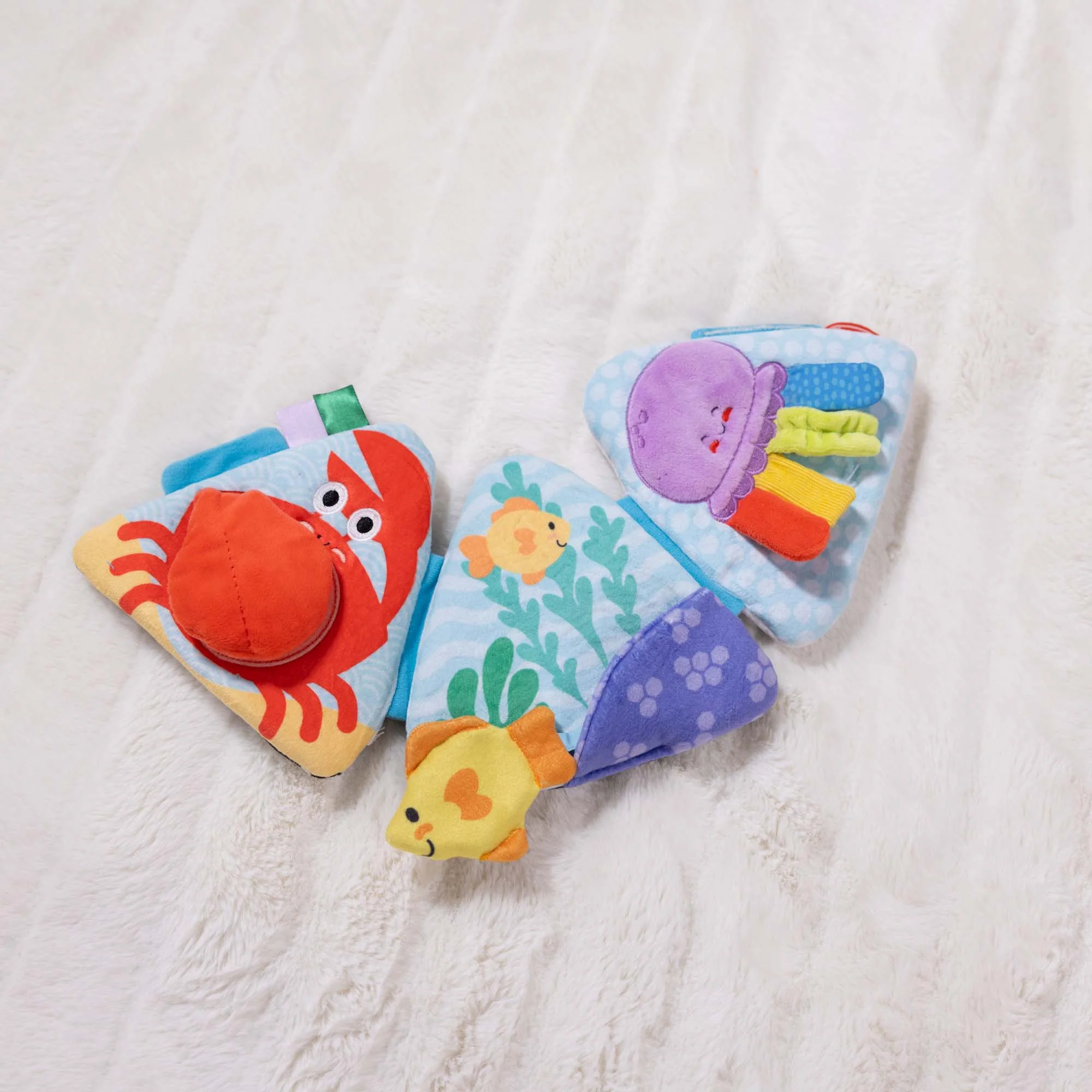 Melissa & Doug Ocean Tummy Time Triangle – Engaging Infant Playmat - Image 6