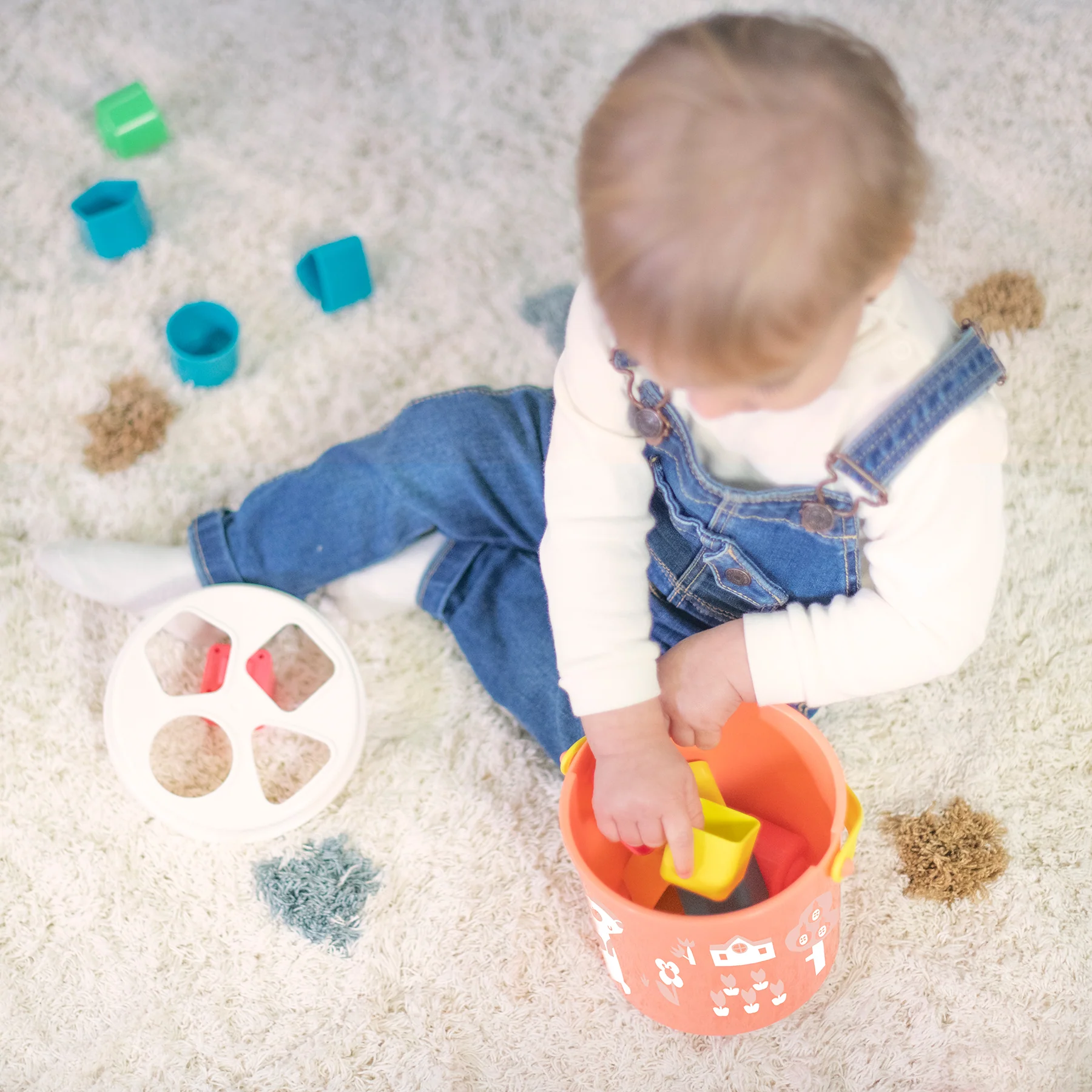 Miniland Shape Sorting Bucket – Playful Salmon - Image 4