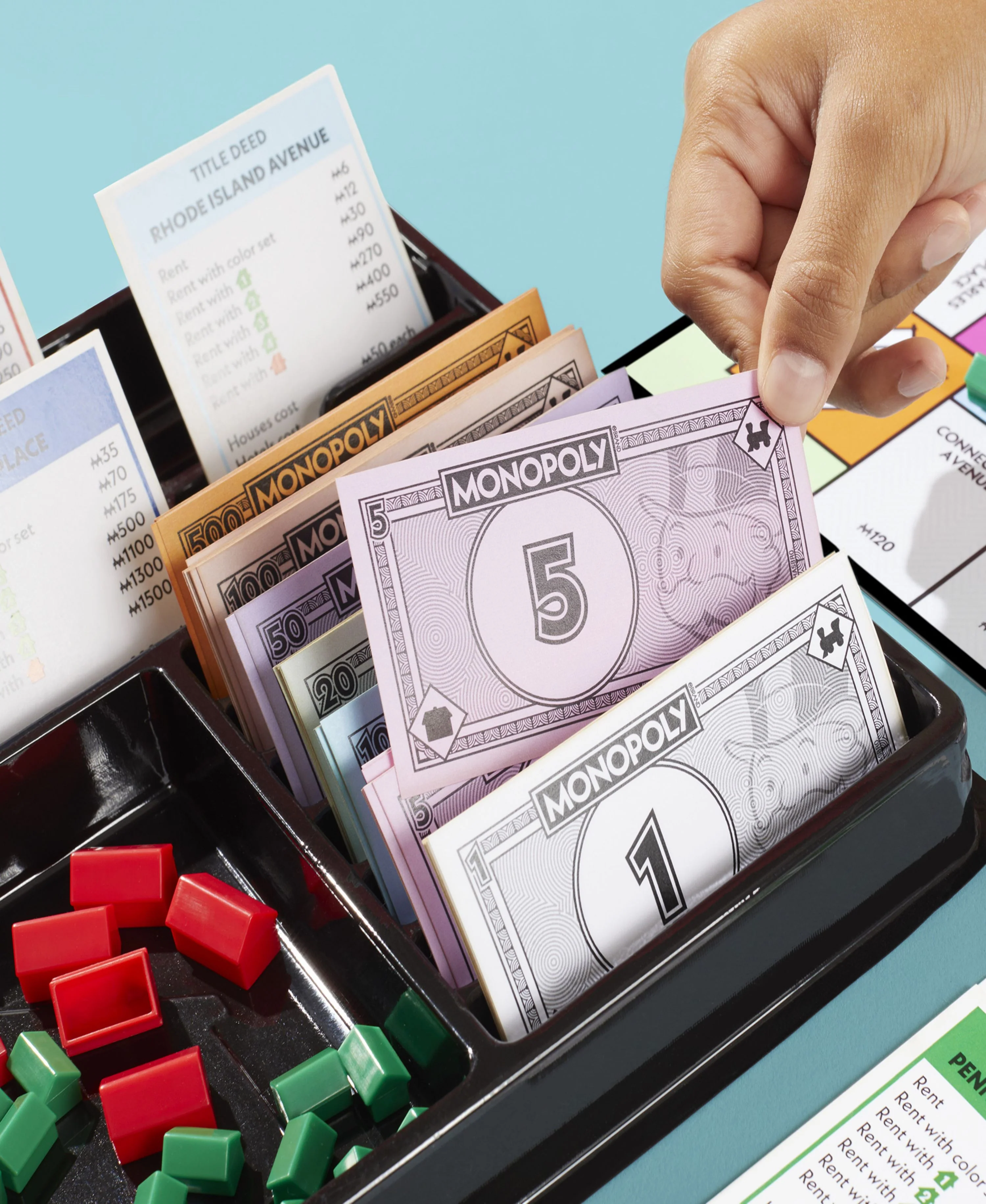 Monopoly Classic Edition Fun Family Board Game - Image 6