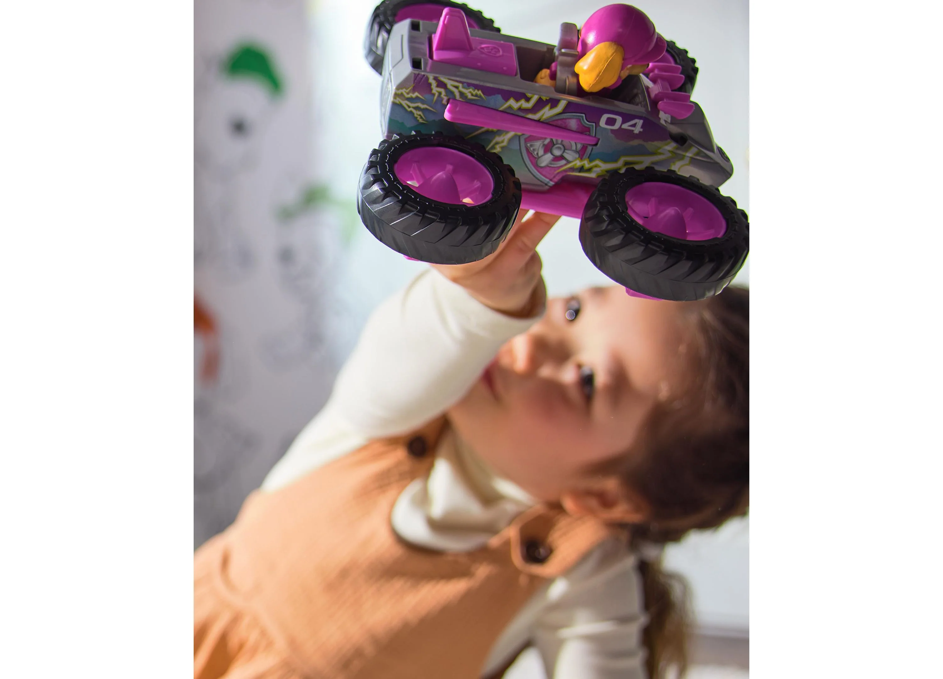 Paw Patrol Rescue Wheels Skye's Jet Toy Truck - Image 5