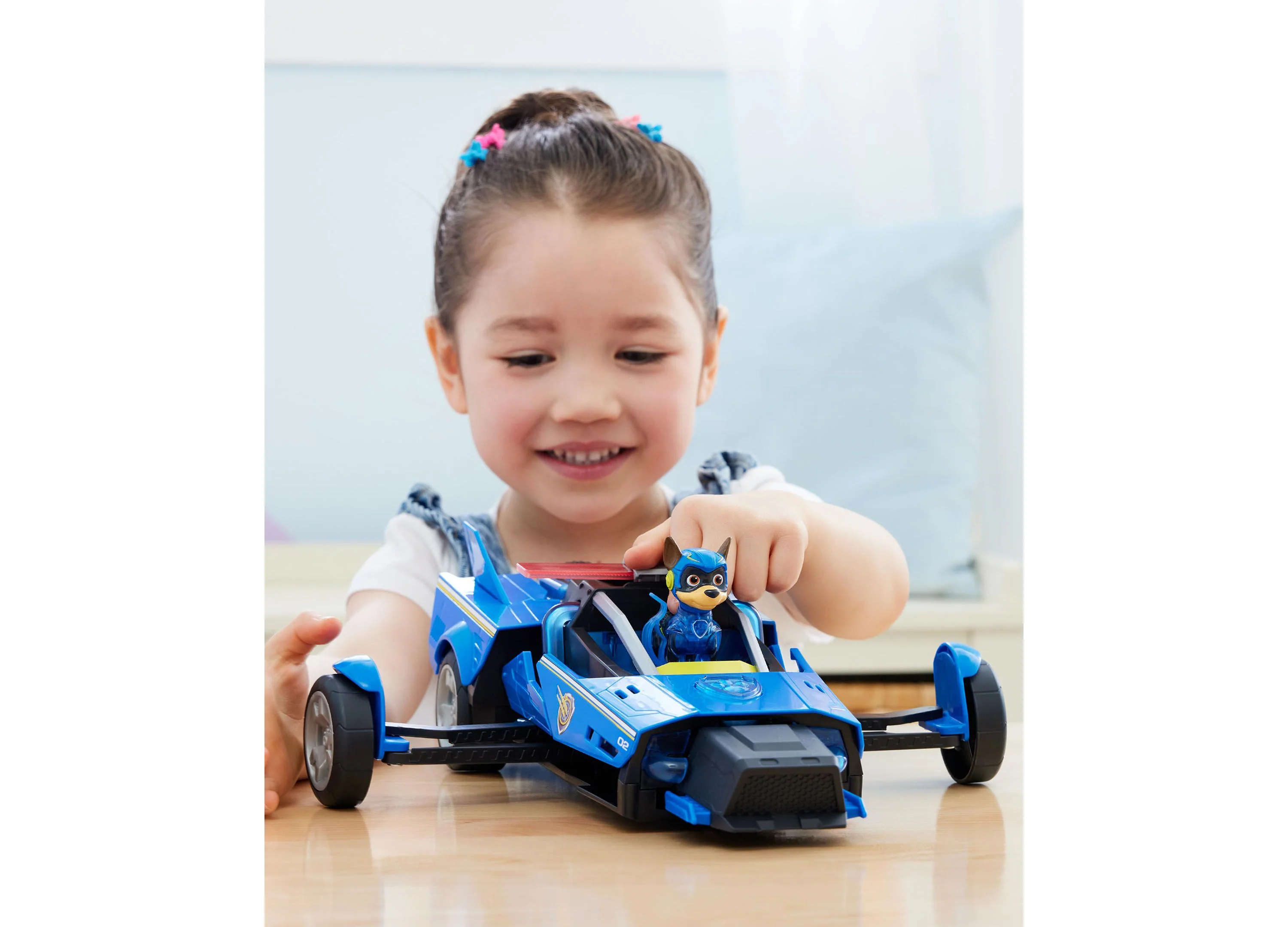 PAW Patrol Mighty Movie Chase's Transforming Cruiser with Action Figure - Image 10