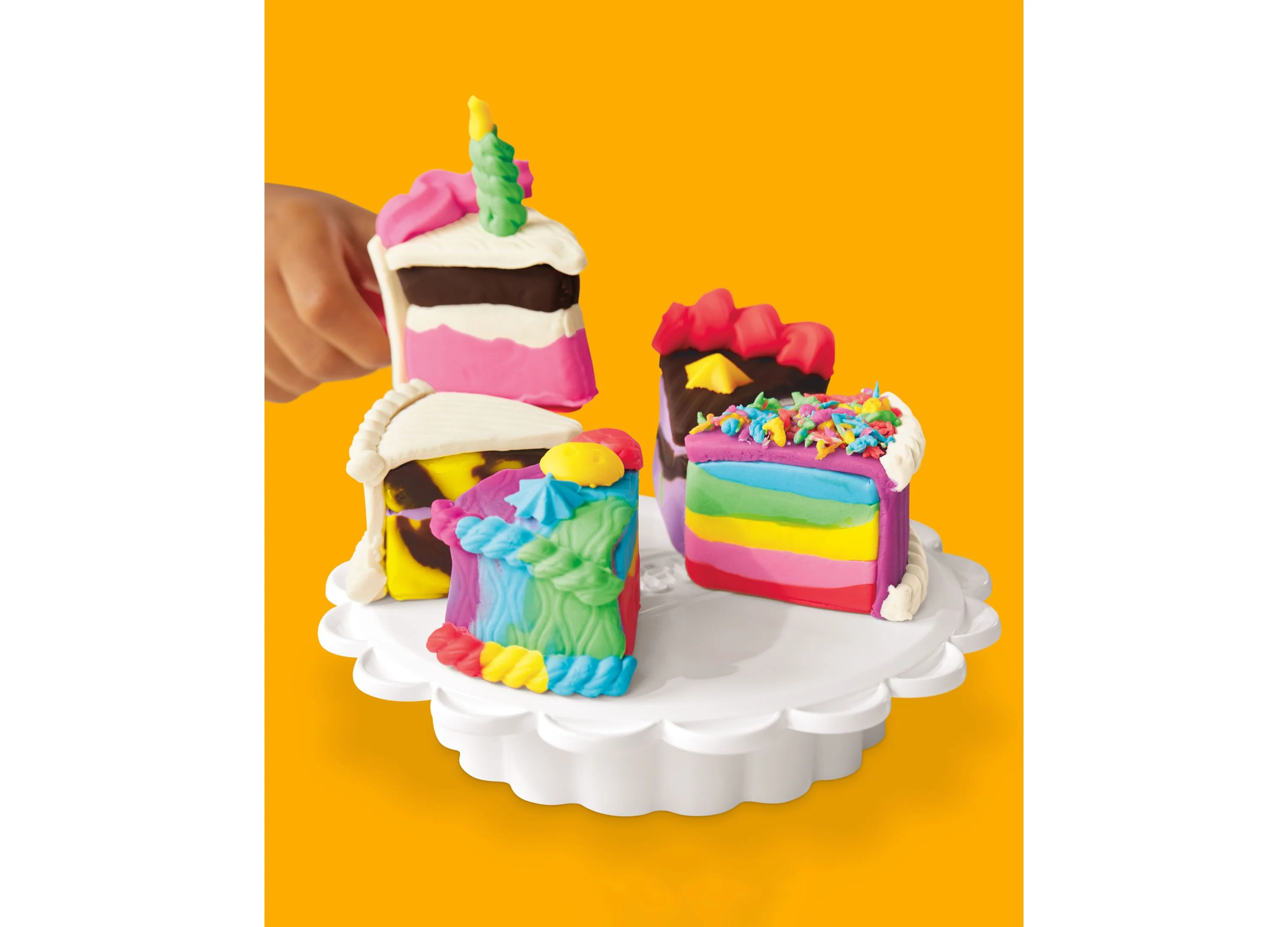 Play-Doh Super Slice Cake Playset with Spinning Oven - 17-Piece Set - Image 5