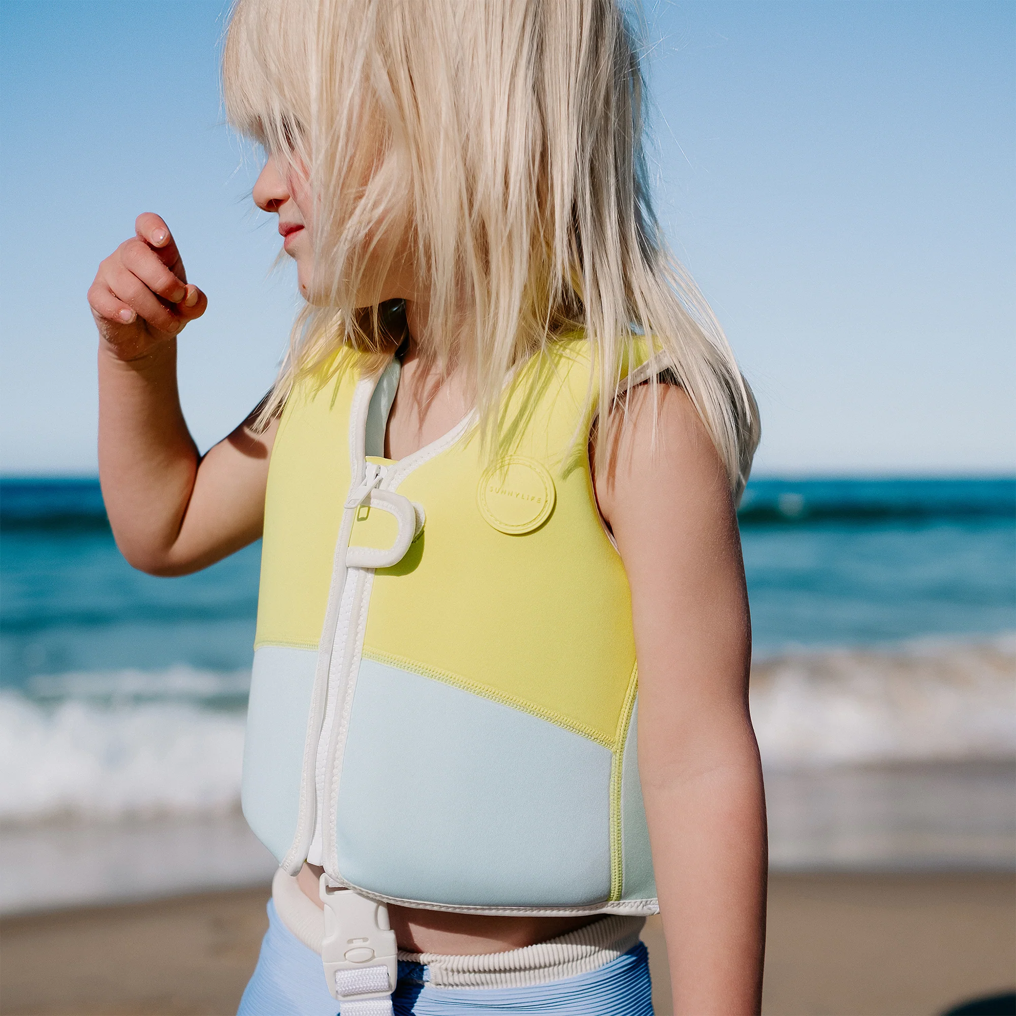 Sunnylife Kids Swim Vest 1-2 - Salty The Shark, Aqua Neon Yellow, 33lb Cap - Image 4