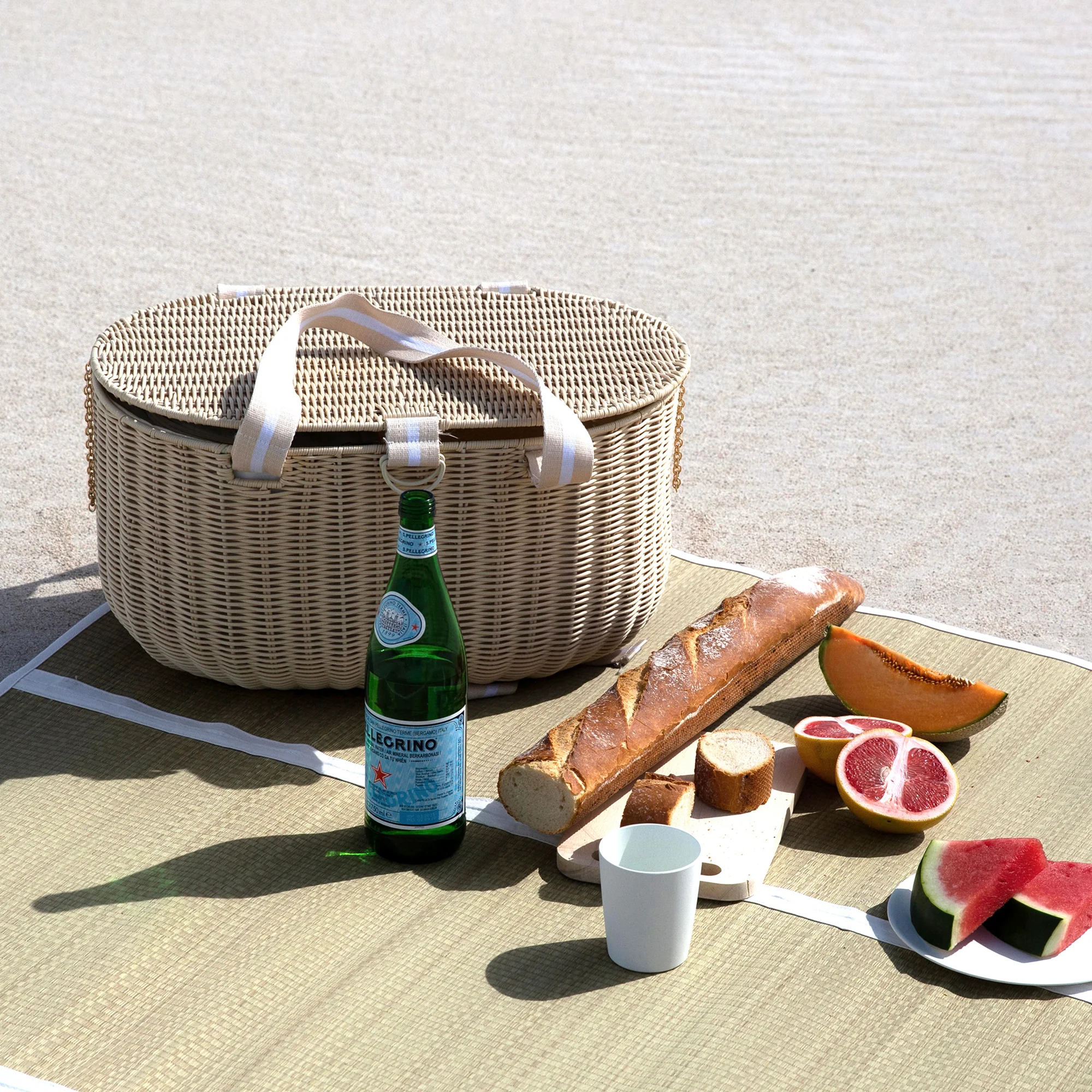 Sunnylife Large Picnic Basket Set - Le Weekend Natural - Image 5