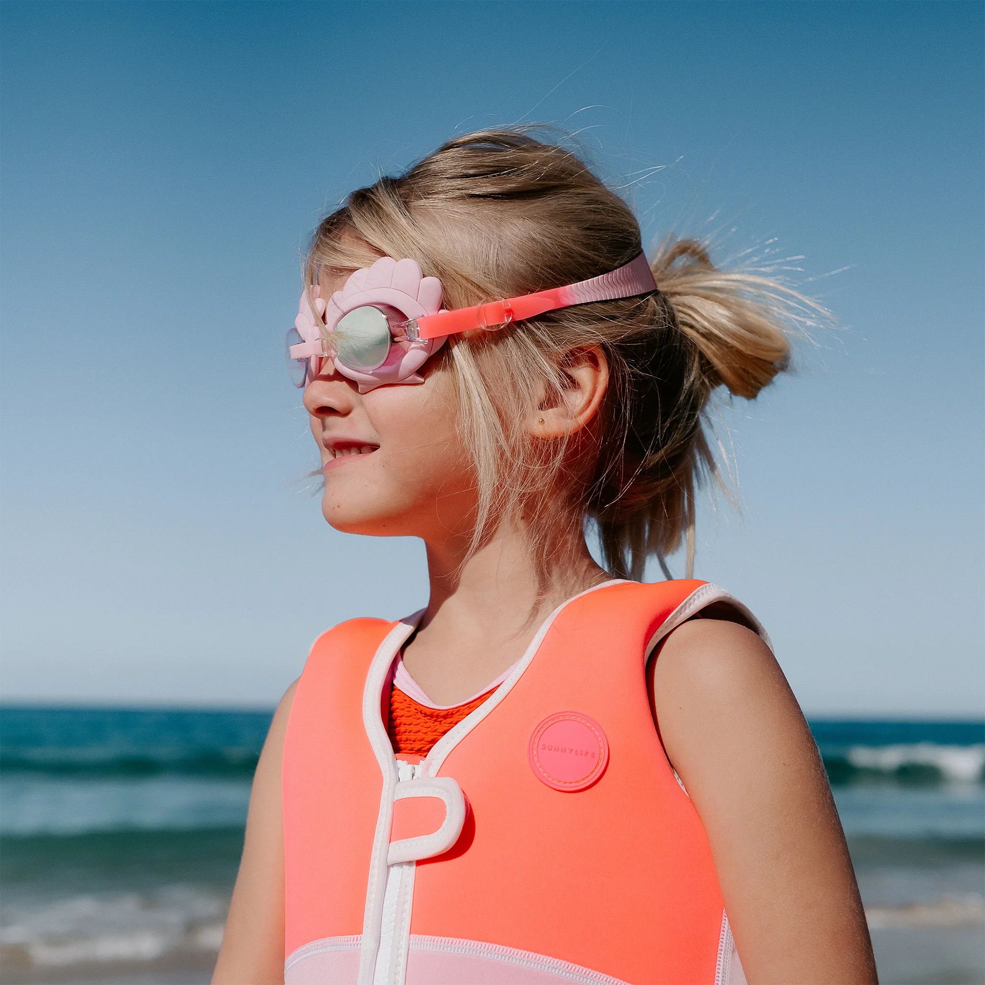 Sunnylife Mini Swim Goggles - Melody the Mermaid Neon Strawberry, 3D Starfish - Image 4