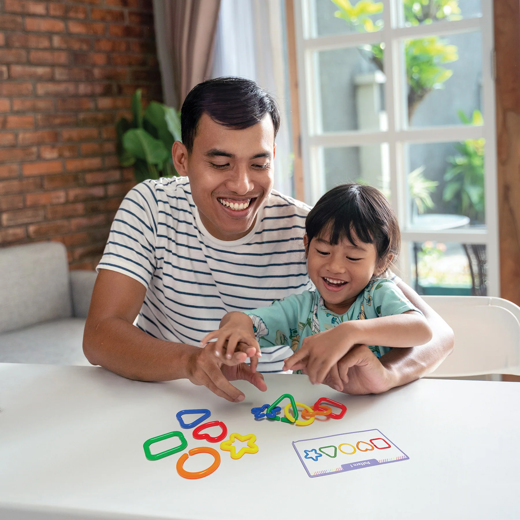 Teacher Created Resources Linking Shapes - Educational Color & Shape Recognition Set - Image 4