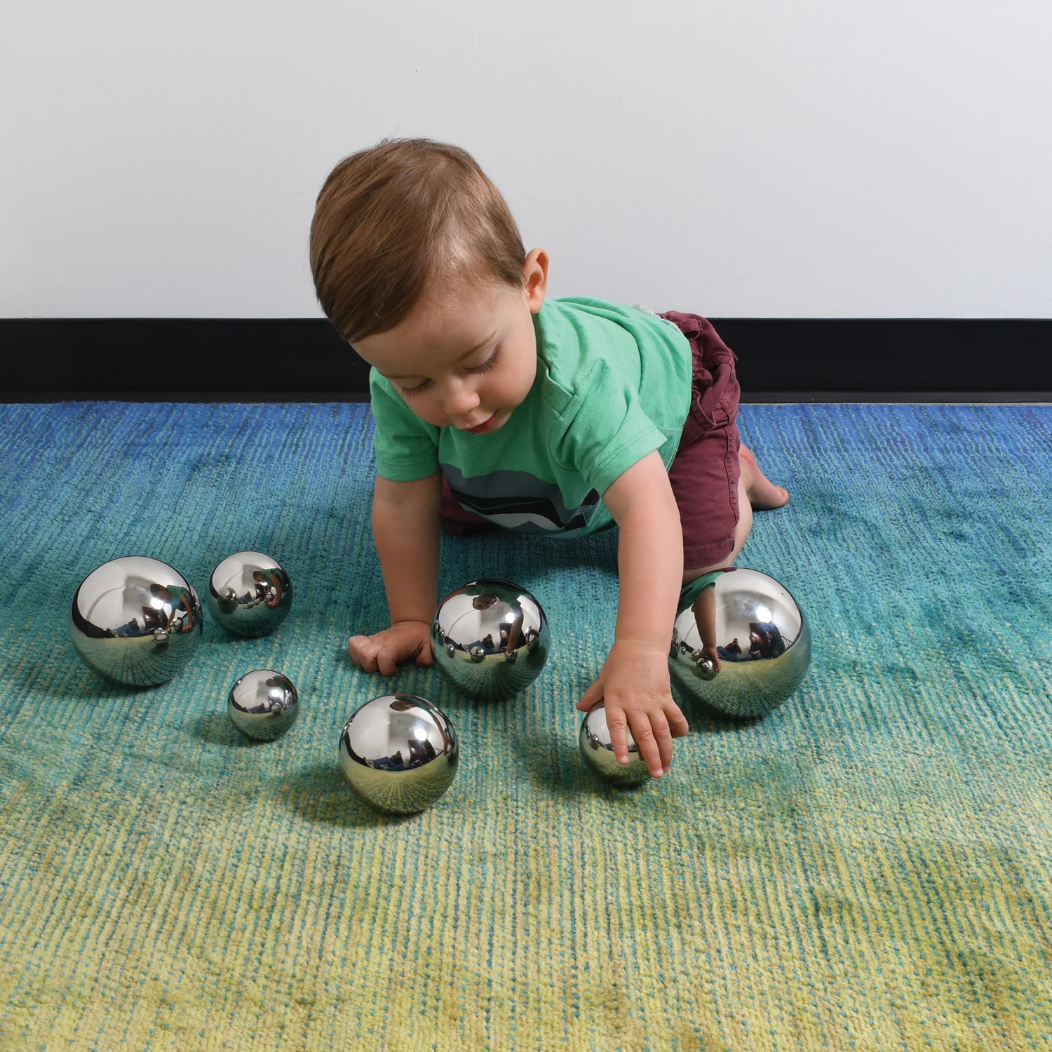 TickiT Sensory Reflective Sound Balls - Set of 7 - Image 5
